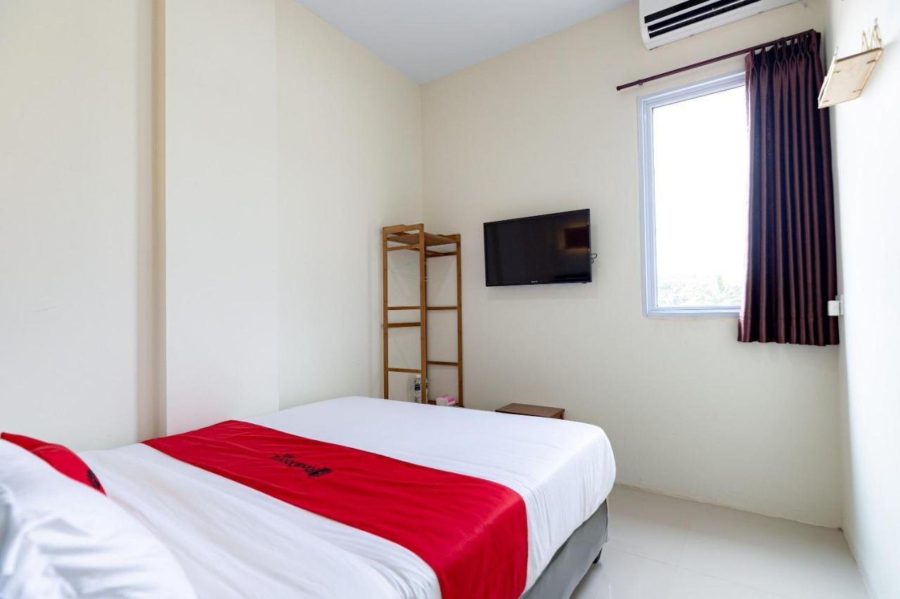Reddoorz Plus At Komplek Abc Batu Aji Batam Kubuk エクステリア 写真